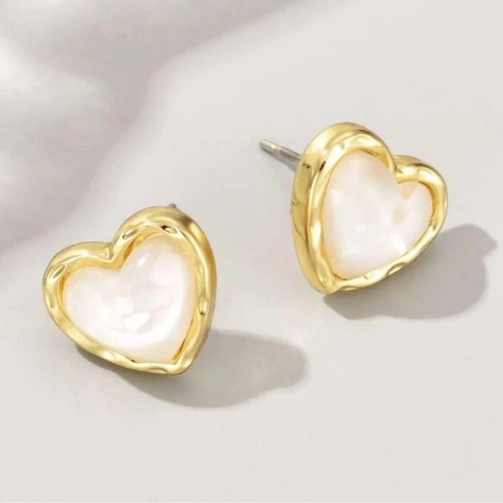 “Seashell Shards” White Hearts Iridescent Shell Flake Chip Ocean Romance Studs - Picture 9 of 16